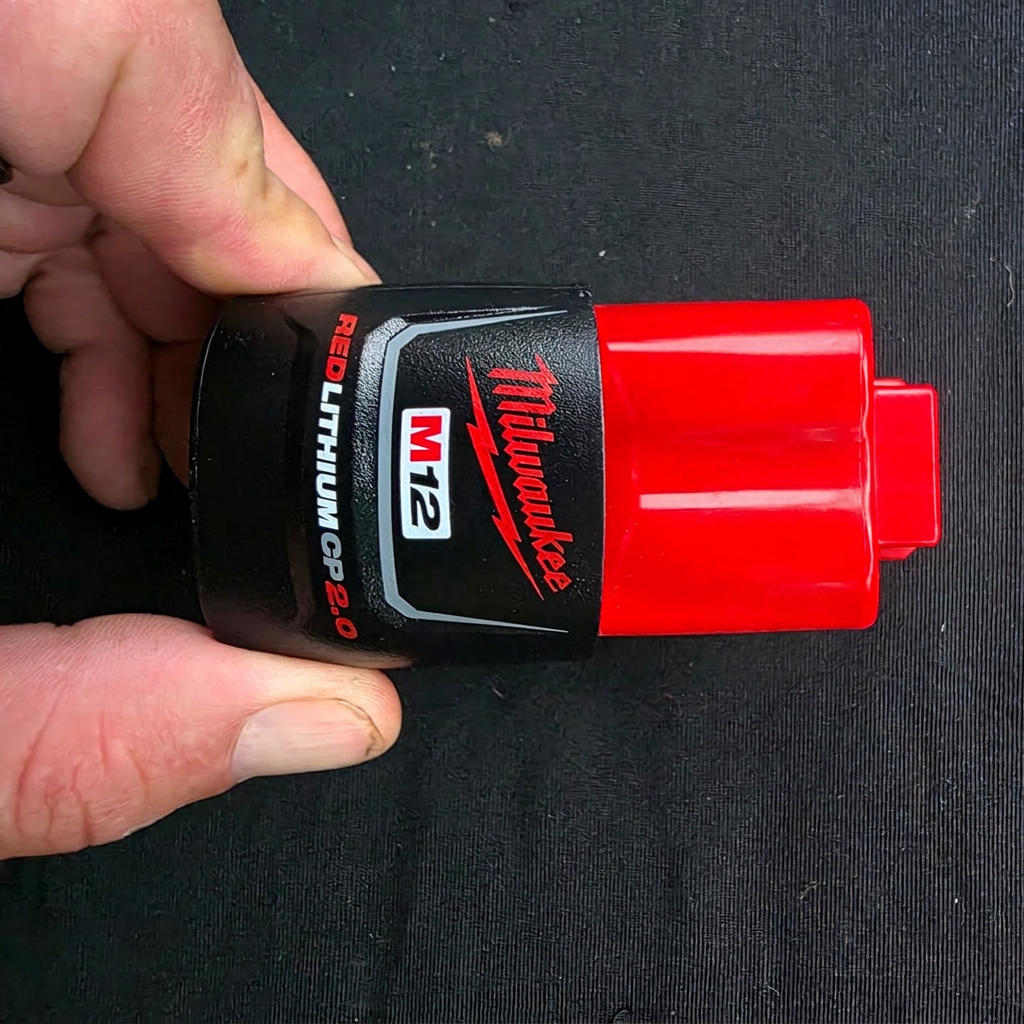 Milwaukee M12™ REDLITHIUM™ CP2.0 Compact Battery Pack