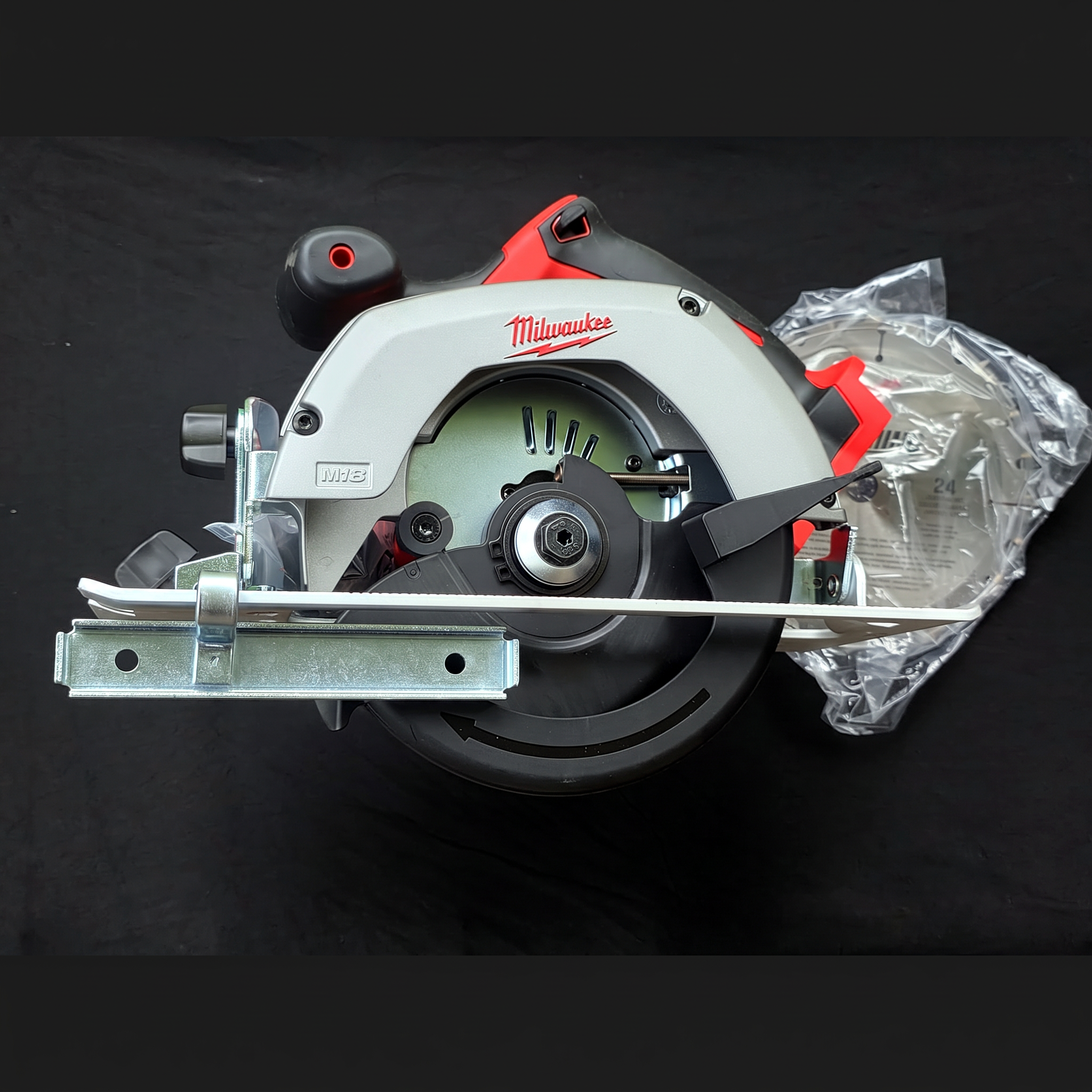 Milwaukee M18™ 6-1/2 in. Circular Saw (Tool Only)